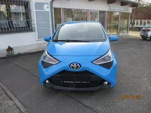 Toyota Aygo x-play club