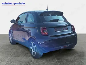 Fiat 500e 3+1 Passion 42 kWh / Winter Paket Bild 2