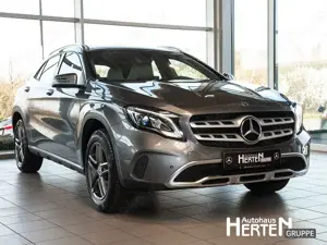 Mercedes-Benz GLA 200 URBAN+LED+AHK+NAVI GARMIN+RÜCKFAHRKAM. Bild 3
