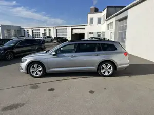 Volkswagen Passat Variant 2.0 TDI DSG Business 169€ m.20% Anz. AHK PANO Na Bild 3