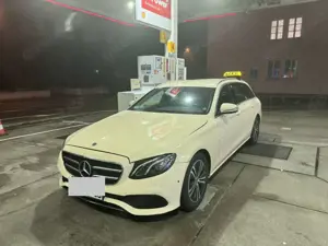 Mercedes-Benz E 200 d T 9G-TRONIC Avantgarde