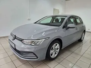 Volkswagen Golf VIII Lim. Life LED Virtual Navi CarPlay 2.Hand