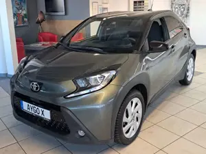 Toyota Aygo X Aygo X S-CVT Pulse + Allwetterreifen+