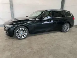 BMW 320 d Touring xDrive Luxury Line Purity+Top Ausst Bild 2