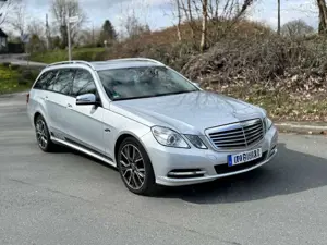 Mercedes-Benz E 220 E 220 T CDI DPF BlueEFFICIENCY 7G-TRONIC Elegance