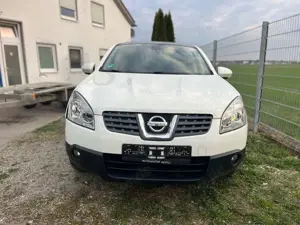 Nissan Qashqai Acenta 4X4 2,0 BenzinPanorama Bild 2