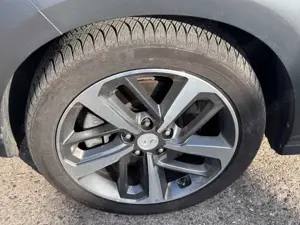 Hyundai KONA 1.6 T-GDI Style 4WD Allwetter Kamera Bild 3