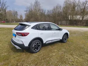 Ford Kuga Kuga 2.5 Duratec FHEV ACTIVE X   NP. 56000.-€