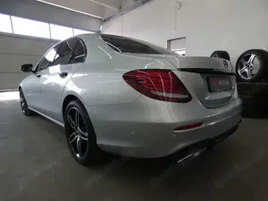 Mercedes-Benz E 220 d AMG PAKET*LED*MBUX NAVI*AMBIENTE*WIDESRC Bild 5