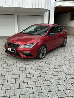 SEAT Leon Cupra 300