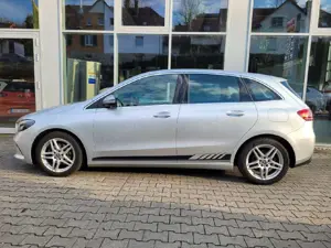 Mercedes-Benz B 180 B 180