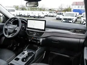 Ford Kuga Titanium FHEV Aut+Kamera+Sitzhzg+ParkAssist Klima Bild 5