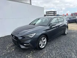 SEAT Leon FR MATRIX NAVI AHK KESSY RFK SHZ PDC 1,5 TSI 11...