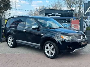 Mitsubishi Outlander 2.4 Intense*4x4*Aut*Leder*Temp*Szhz*