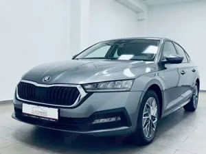 Skoda Octavia Lim. Tour 2.0 TDI* 1.H * NAVI *8xALU*ACC