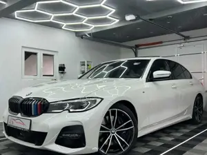 BMW 330 i M SPORT PAKET/LASER/HuD/HK/eGSD/ACC/DE FZ