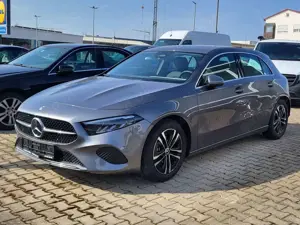 Mercedes-Benz A 200 A-Klasse 7G-DCT Entry