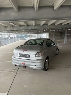 Peugeot 206 CC 110 Quiksilver Bild 5