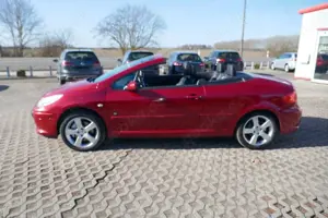 Peugeot 307 CC JBL HDi FAP 135 PDC  KLIMA Bild 5