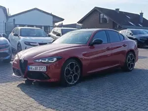 Alfa Romeo Giulia Veloce Q4 #Pano #HARMANKARDON