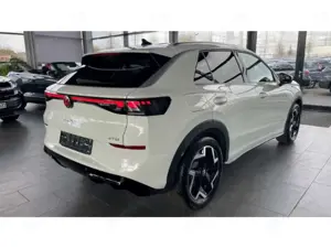 Volkswagen T-Roc 1.5 eTSI Neues Modell R-Line Navi IQ-Light Kamera Bild 5