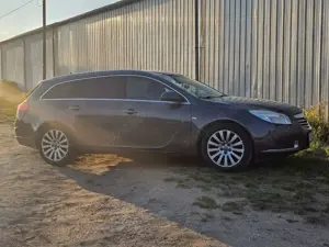 Opel Insignia 2.0 Turbo Sports Tourer Automatik Sport