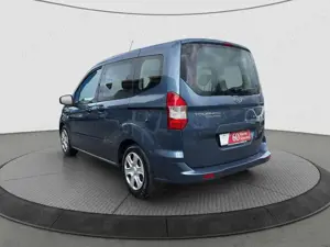 Ford Tourneo Courier Bild 4