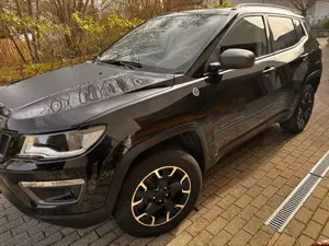 Jeep Compass 1.3 T-GDI 4xe PLUG-IN HYBRID Automatik Trailhawk