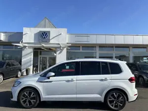 Volkswagen Touran 1.5 TSI Highline DSG 7Sitzer R-Line ACC LED