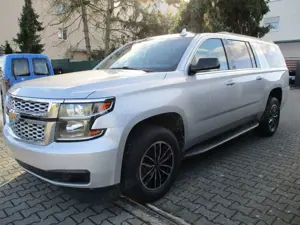 Chevrolet Suburban *LT*Carfax sauber* Bild 2