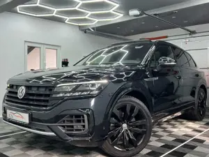 Volkswagen Touareg R-Line 4Motion/PANO/AHK/MATRIX/BLACK OP.