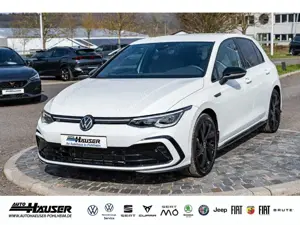 Volkswagen Golf VIII R-Line 1.5 eTSI DSG HARMAN-KARDON NAVI ACC LE