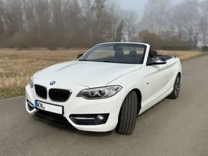 BMW 220 220i Cabrio Sport Line