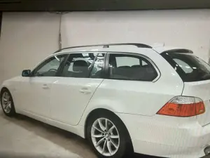 BMW 520 520d T*ALUFELGEN*NAVIGATION*KLIMA*TELEFON*PDC*MP3