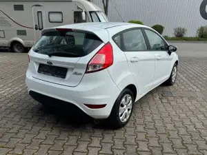 Ford Fiesta Trend 1.5 TDCI Euro 6 Klima 1-Hand Bild 3