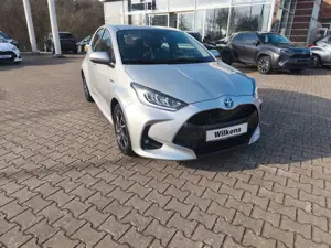 Toyota Yaris Hybrid Club