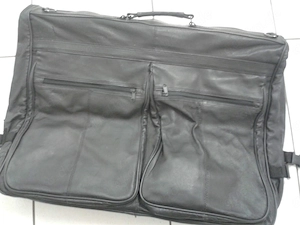 Kleiderhänger Reisetasche