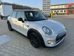 MINI Cooper Cooper Bild 4