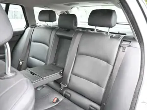 BMW 520 520d Aut Touring Klimaaut Navi Leder Bi-Xen Alu Bild 5
