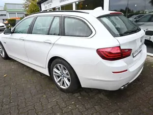 BMW 520 520d Aut Touring Klimaaut Navi Leder Bi-Xen Alu Bild 2