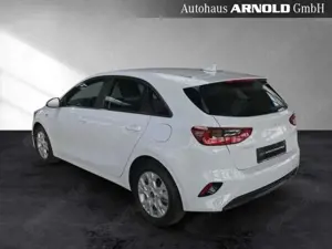 Kia Ceed / cee'd Ceed 1.5 T-GDI DCT7 Vision Kamera Navi Sitzheiz. Bild 4