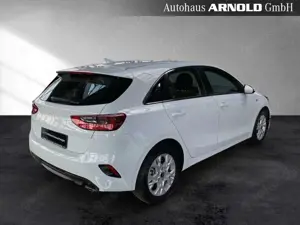 Kia Ceed / cee'd Ceed 1.5 T-GDI DCT7 Vision Kamera Navi Sitzheiz. Bild 5