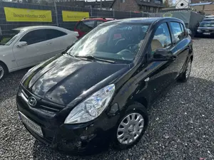 Hyundai i20 Classic *KLIMAANLAGE / ALLWETTERREIFEN*