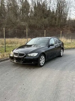 BMW 318 318i