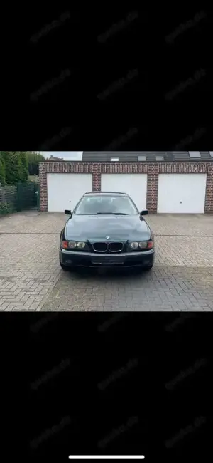 BMW 523 523i