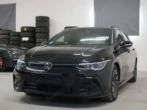 Volkswagen Golf VIII Variant R-Line ACC NAVI LM SPUR CARPLY