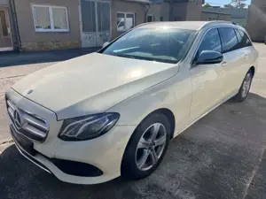 Mercedes-Benz E 220 d Avantgarde/LED