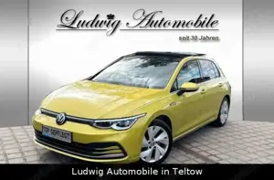 Volkswagen Golf VIII eTSI 1.Edition IQ.Light*Alcantara*Pano