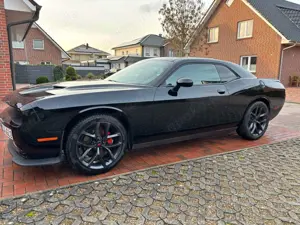 Dodge Challenger Automatik SXT V6 Schwarz Carplay
