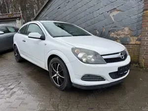Opel Astra 1.6 Selection 110 Jahre Tuev neu Scheckheft u-frei